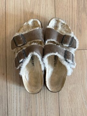 BIRKENSTOCK Arizona Shearling Suede Double Strap Sandals grey size 38 (7.5)